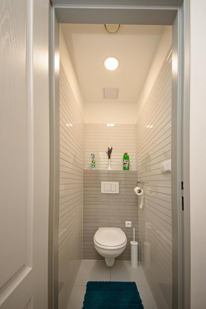 לוהקוביק Apartman Marica מראה חיצוני תמונה
